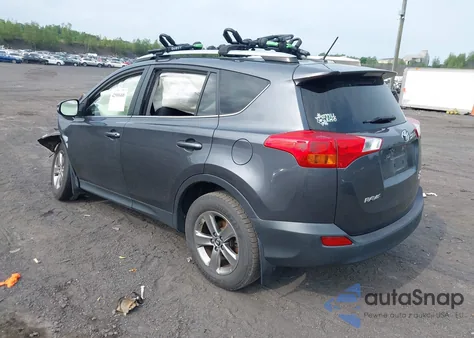 2015 Toyota Rav4 Xle z USA, uszkodzony, nr VIN JTMRFREV9FD146574